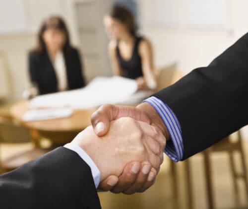 What are the Requirements for an L1 Visa to Transfer with My Company to the US?